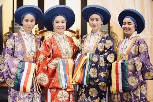 Phim cung đấu Việt: Gây thất vọng từ dàn phi tần già nhất lịch sử đến scandal mua vai