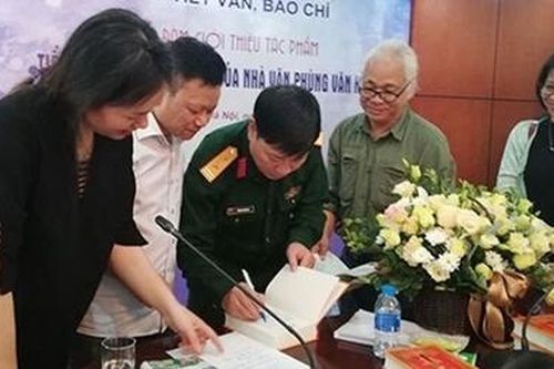 Tiểu thuyết lịch sử: Niềm hy vọng mới của văn chương Việt?