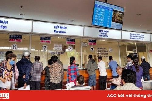 Tặng 500 bộ kid xét nghiệm Covid-19 cho Bệnh viện Đa khoa trung tâm An Giang