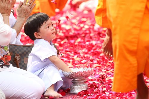 Phật đáng giá bao nhiêu?