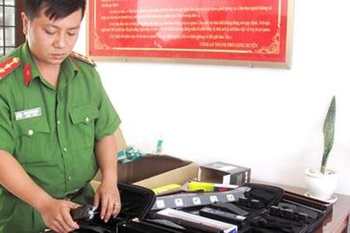 Nhiều cách làm hay trong cao điểm vận động giao nộp vũ khí, vật liệu nổ