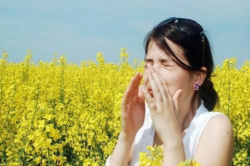 Dị ứng mắt và cách trị