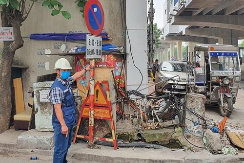 Đường sắt Nhổn - ga Hà Nội: Nguy cơ trễ hẹn do thiếu mặt bằng
