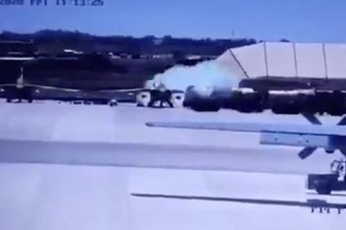 Video tên lửa bay lạc trúng nhà dân làm 5 người thiệt mạng