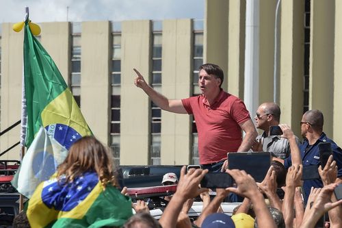 Tổng thống Brazil: Lãnh đạo duy nhất trên thế giới biểu tình đòi chấm dứt cách ly