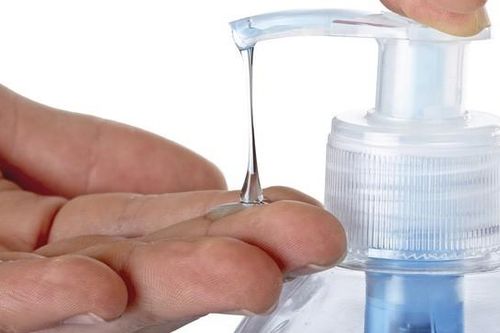 Mâu thuẫn khi cấp phép nước rửa tay khô