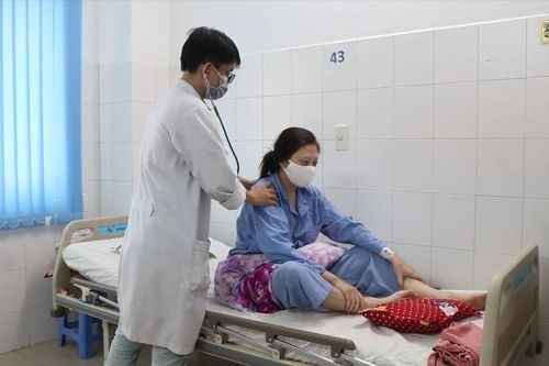 Cứu sống sản phụ mắc bệnh sản sinh ra chất tự chống lại cơ thể mình