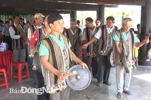 Để các thiết chế văn hóa ''hồi sinh''