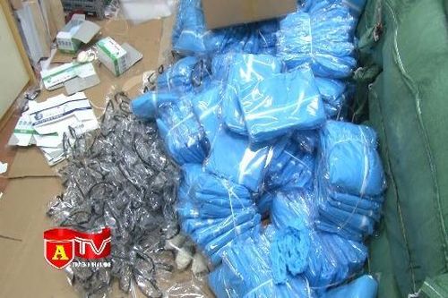 Cẩn trọng khi mua các sản phẩm bảo hộ y tế qua mạng
