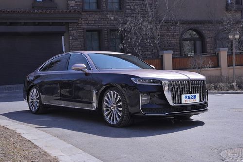 Xe sang Trung Quốc Hongqi H9 lai giữa Maybach, Rolls-Royce và Cadillac