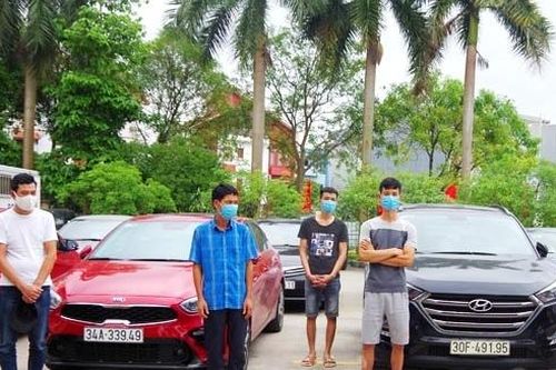 Hải Dương: Bắt giữ 15 đối tượng đánh bạc, thu giữ 4 ô tô và hơn 300 triệu