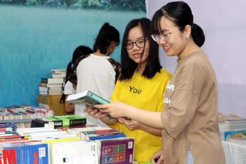 Góc nhìn 365: 'Ngày sách Việt Nam' và chướng ngại của văn hóa đọc