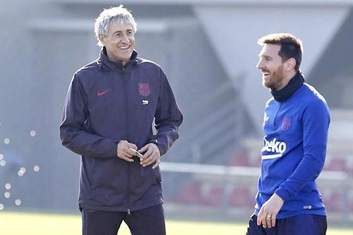 Barcelona: Setien mở cuộc chiến với Messi