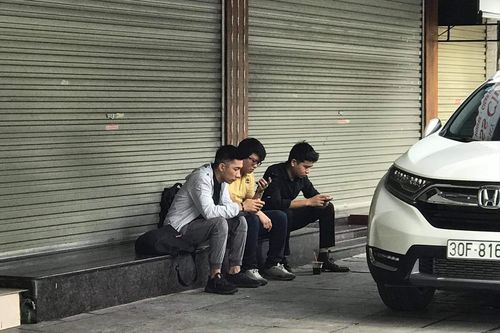 Nhiều người chủ quan, bắt đầu 'buông' phòng dịch