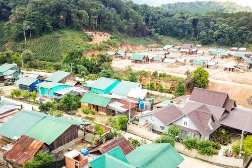 NHCSXH Lâm Đồng hỗ trợ khách hàng và đối tượng yếu thế bị ảnh hưởng bởi dịch COVID-19