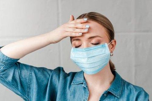 Không nên dùng sản phẩm paracetamol phối hợp để hạ sốt trong mùa dịch
