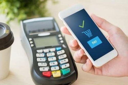 Xem xét giảm giá cước tin nhắn dịch vụ tài chính - ngân hàng