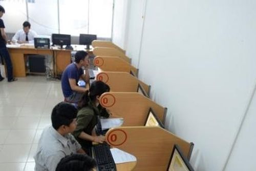 Đề xuất lùi thời hạn giám sát học lý thuyết ô tô bằng vân tay