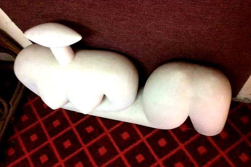 Tượng nude mãn nhãn và đắt giá của Lê Công Thành