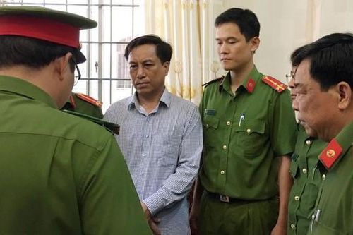 Phó bí thư Tỉnh ủy Trà Vinh bị đề nghị kiểm điểm