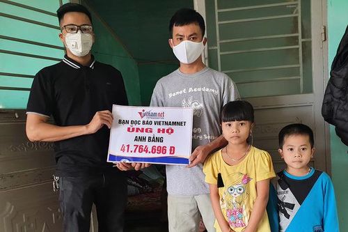 VietNamNet trao hơn 41 triệu cho người chồng góa vợ nuôi 3 con thơ