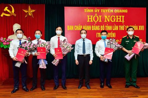Công bố quyết định nhân sự của Ban Bí thư