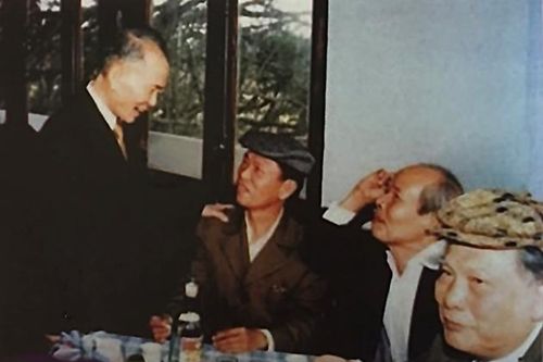 Bài 45. Kỷ niệm 25 năm thành lập, ngành Kiểm sát nhân dân đón nhận Huân chương Hồ Chí Minh