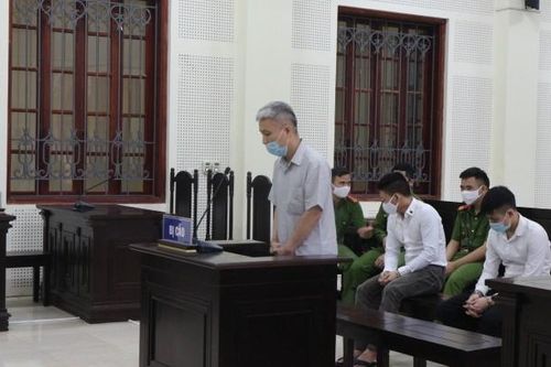 Người đàn ông gắn định vị, giết nhân tình của vợ trên xe ô tô được giảm án
