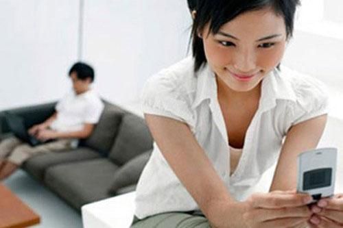 Vợ đòi ly hôn vì ảo tưởng tình yêu với trai trẻ