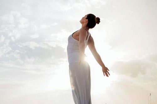 8 cách giúp bạn bình tâm trước mọi khó khăn của cuộc sống