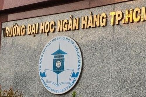 Đình chỉ hiệu trưởng, hiệu phó ĐH Ngân hàng TP.HCM thêm 15 ngày