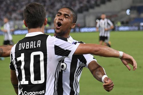 Bỏ qua Ronaldo, Douglas Costa chỉ ra đồng đội hay nhất tại Juventus