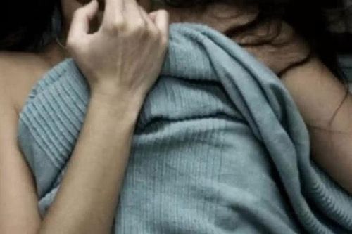 Khởi tố người giao cấu bé gái bị giám định sai tuổi