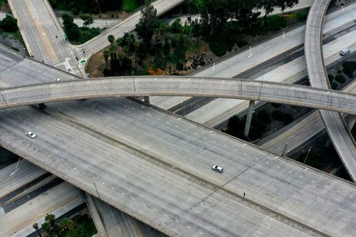 Giá dầu âm giữa đại dịch Covid-19, cú sốc hay 'tấm đệm' cho kinh tế thế giới?