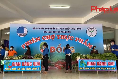 Ấm lòng phiên chợ 0 đồng tại Đồng Nai