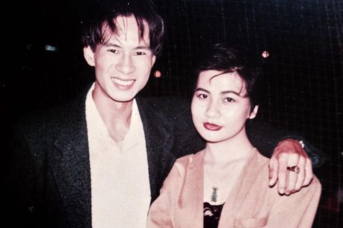 Cát Phượng phải đi bán máu mua mì tôm, ăn cơm nguội đêm 30 Tết với Quyền Linh thời trẻ