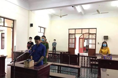Nam thanh niên lao xe đâm gẫy tay chiễn sĩ công an lãnh 36 tháng tù