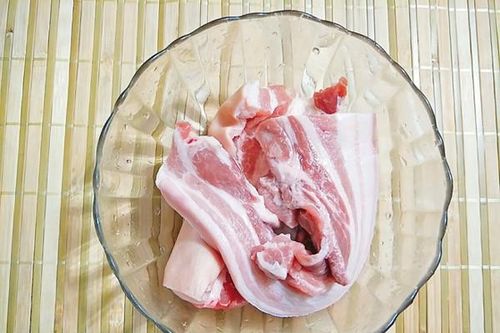 Cách làm món thịt ba chỉ kho tiêu đậm đà đưa cơm