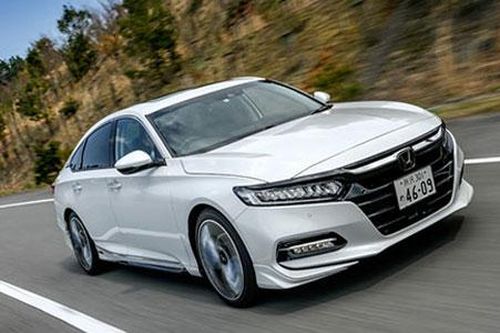 Honda Accord phiên bản thể thao giá mềm, đối đầu Toyota Camry