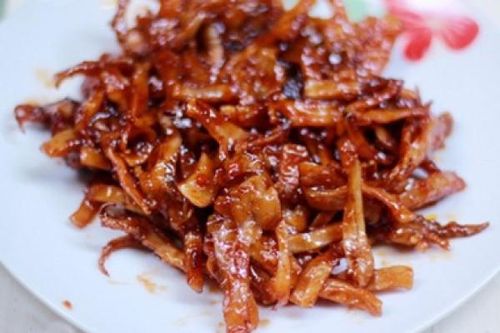 Đưa cơm cho cả nhà với món cá khô rang chua ngọt