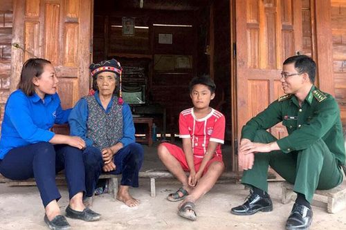 Lò Khai Nu - Nữ tuyên truyền viên tâm huyết