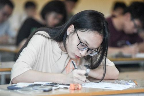 ĐH Kinh tế quốc dân bỏ thi riêng, dùng kết quả thi tốt nghiệp THPT để xét tuyển