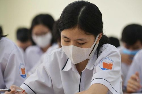 Thay đổi phương án thi THPT, học sinh lo lắng bị gia tăng áp lực thi cử
