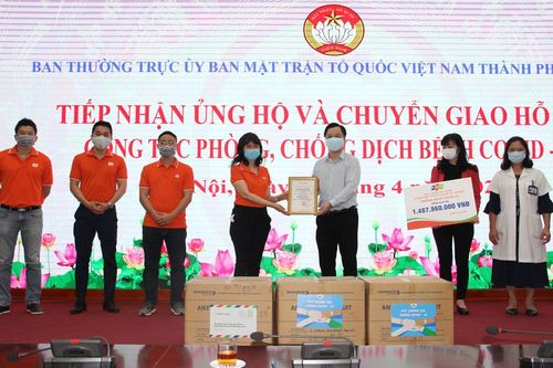 Hà Nội tiếp nhận ủng hộ phòng, chống dịch Covid-19 đợt thứ 11