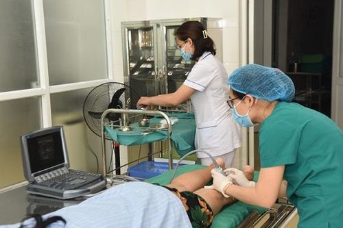 Suy giãn tĩnh mạch chi dưới là gì?