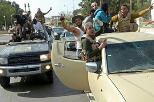 Libya: Ai đã ủng hộ tướng Haftar tấn công Tripoli?