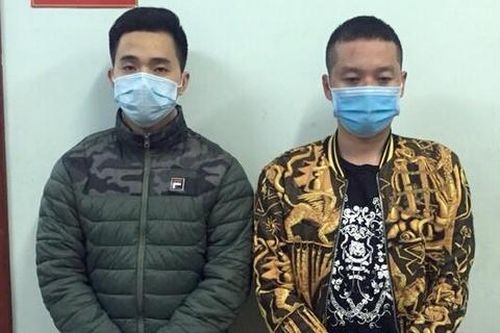 Chủ nhà hàng bị phạt tù vì đấm cảnh sát khu vực