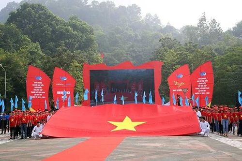 Lan tỏa tình yêu đất nước qua Hành trình 'Tôi yêu Tổ quốc tôi'