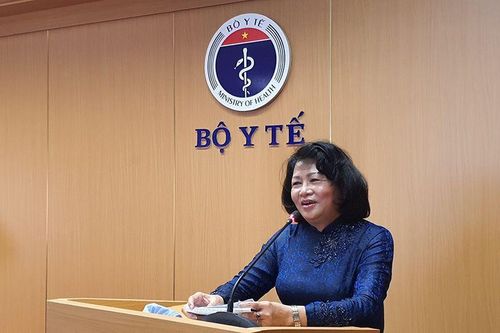 Thứ trưởng Bộ Y tế nói về những yếu tố kỳ lạ ở bệnh nhân phi công người Anh