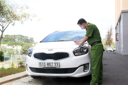 Đường dây làm giấy tờ giả, lừa đảo như phim